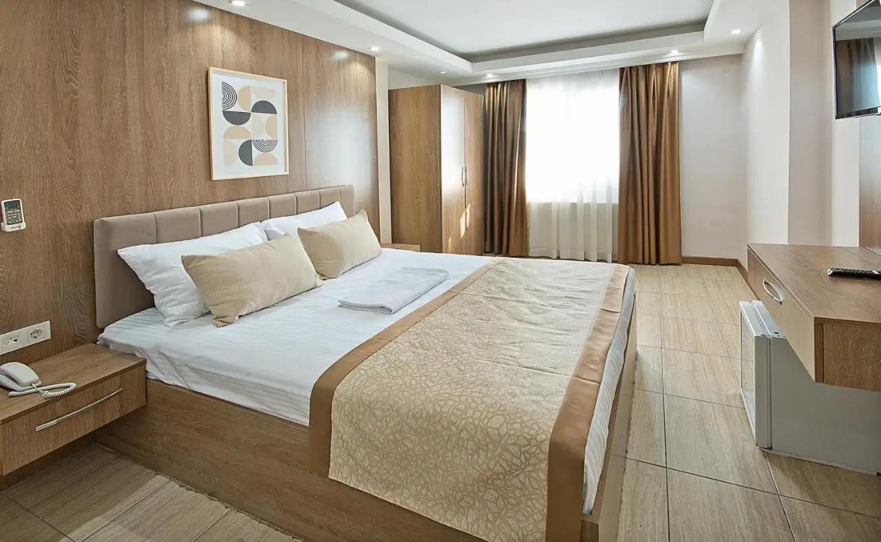 Lion City Hotel