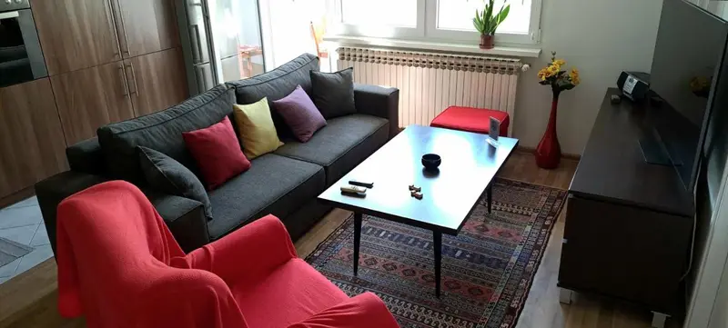 Cherry Apartment