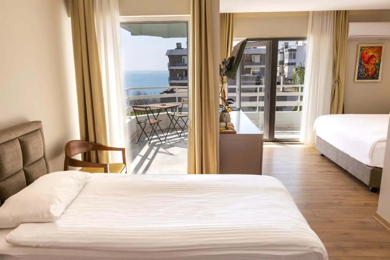 Mene City Hotel