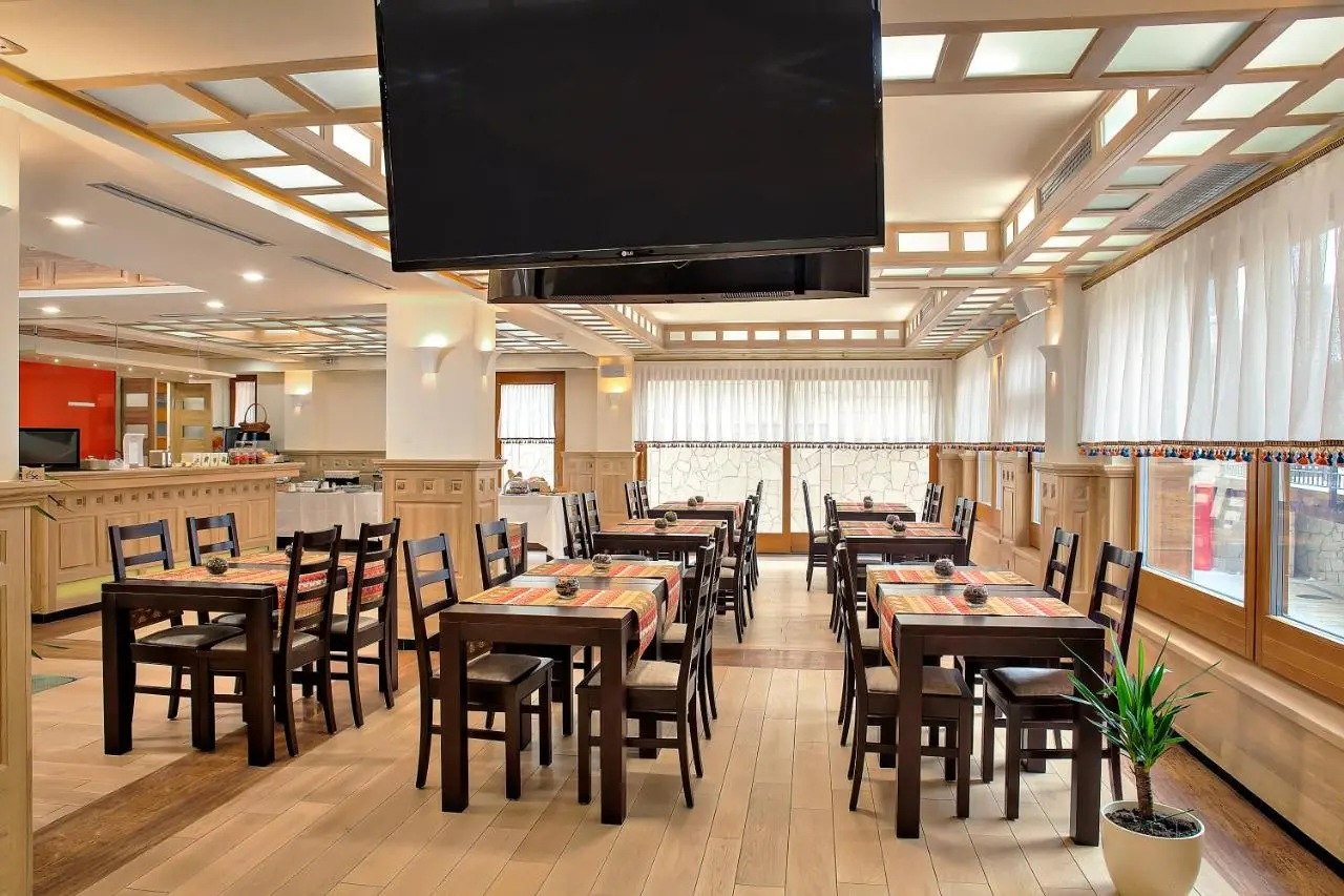 Hotel Aziza