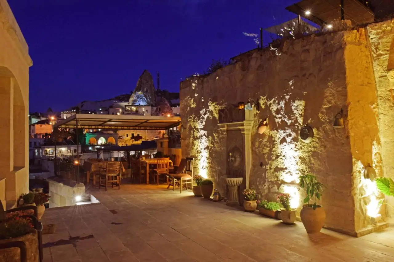 Tulip Cave Suites