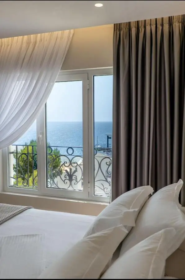 AMI MAR Hotel
