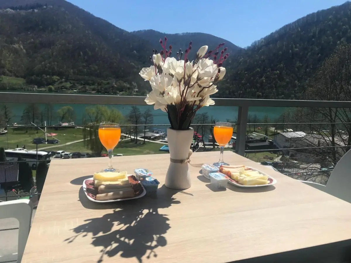 Royal Town Luxury with Panoramic View Wake up to breathtaking lake views and pure tranquility