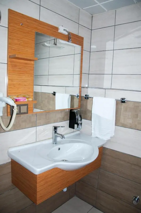 Quars Garden Hotel