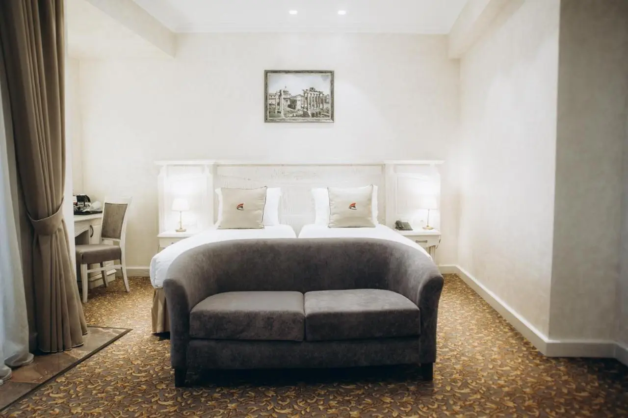 Colosseum Marina Hotel