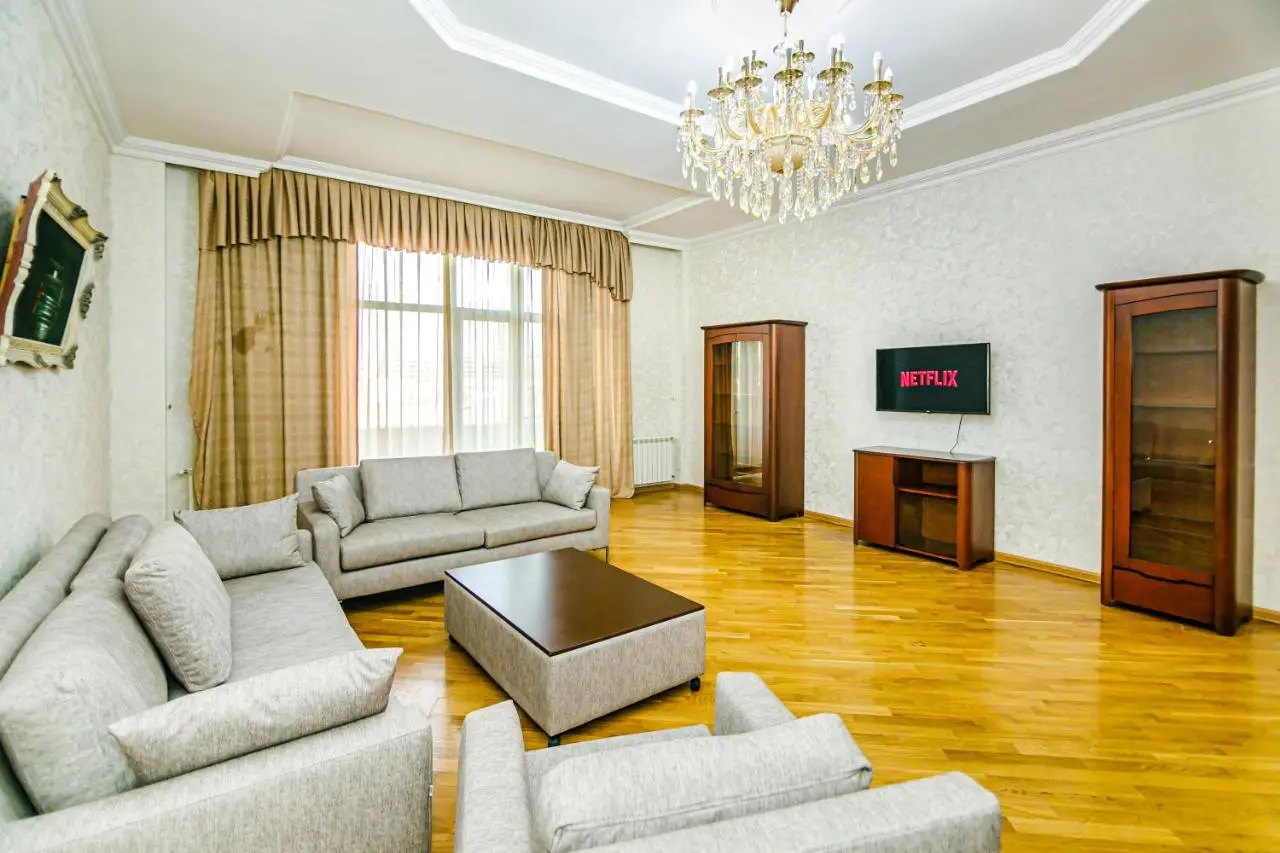 MARIA Luxury Apartment in Nizami street