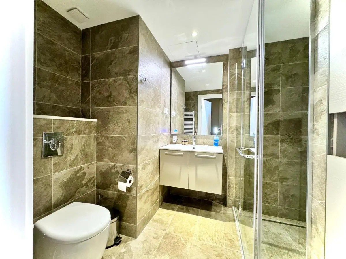 Sunshine Signature Apartments in Alliance Palace