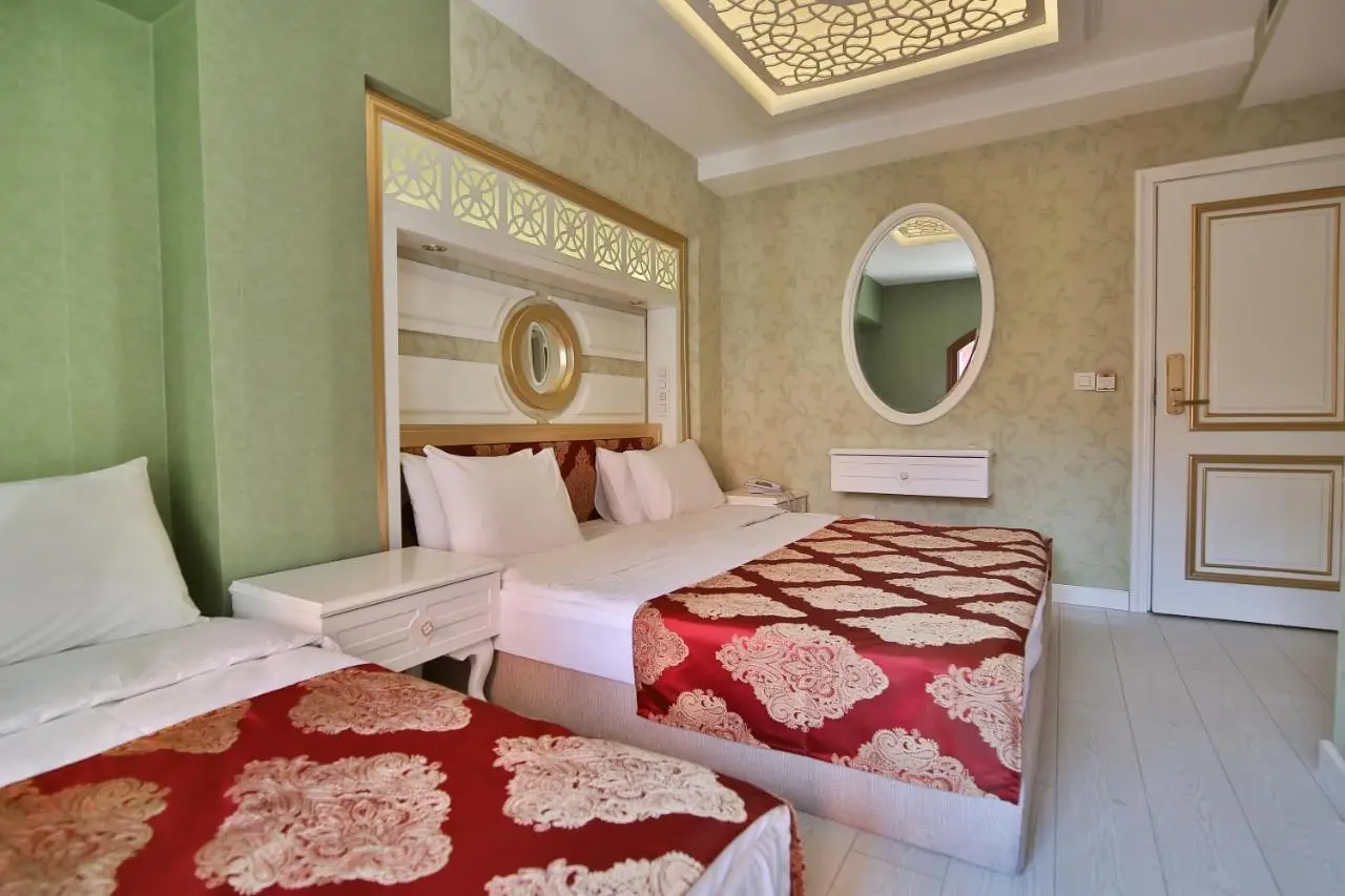 Hotel Queens Land