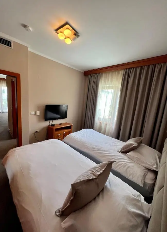 Hotel Millennium