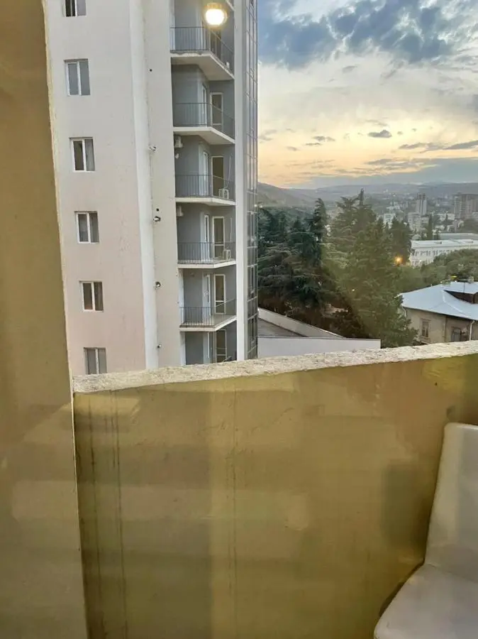 Dona Palace Gold