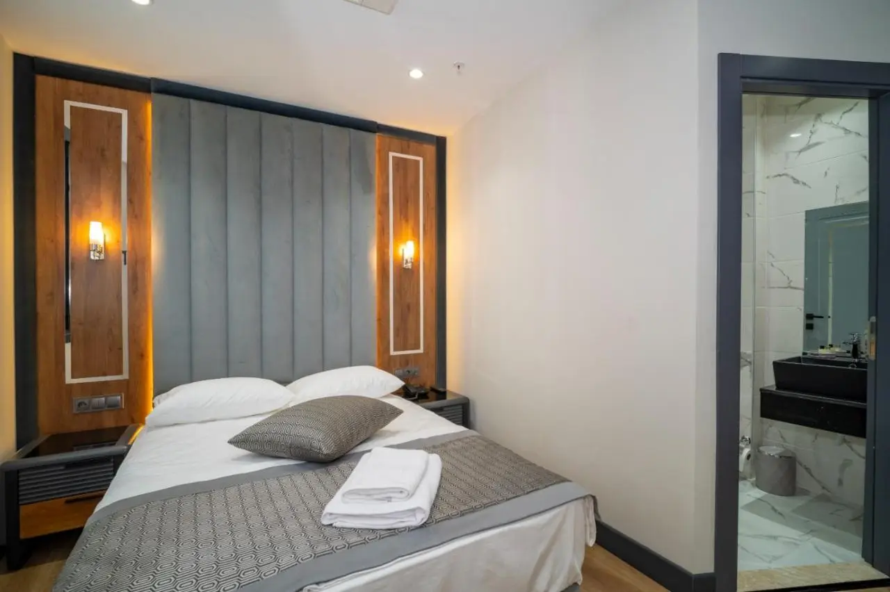 Rusel Park Residence