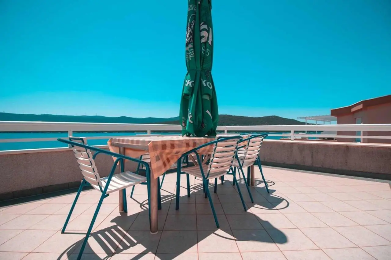 Villa Raguž sa Privatnom plažom i Garažom