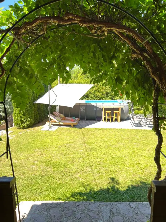 Studio apartman Firdaus-Bihać, Dobrenica bb