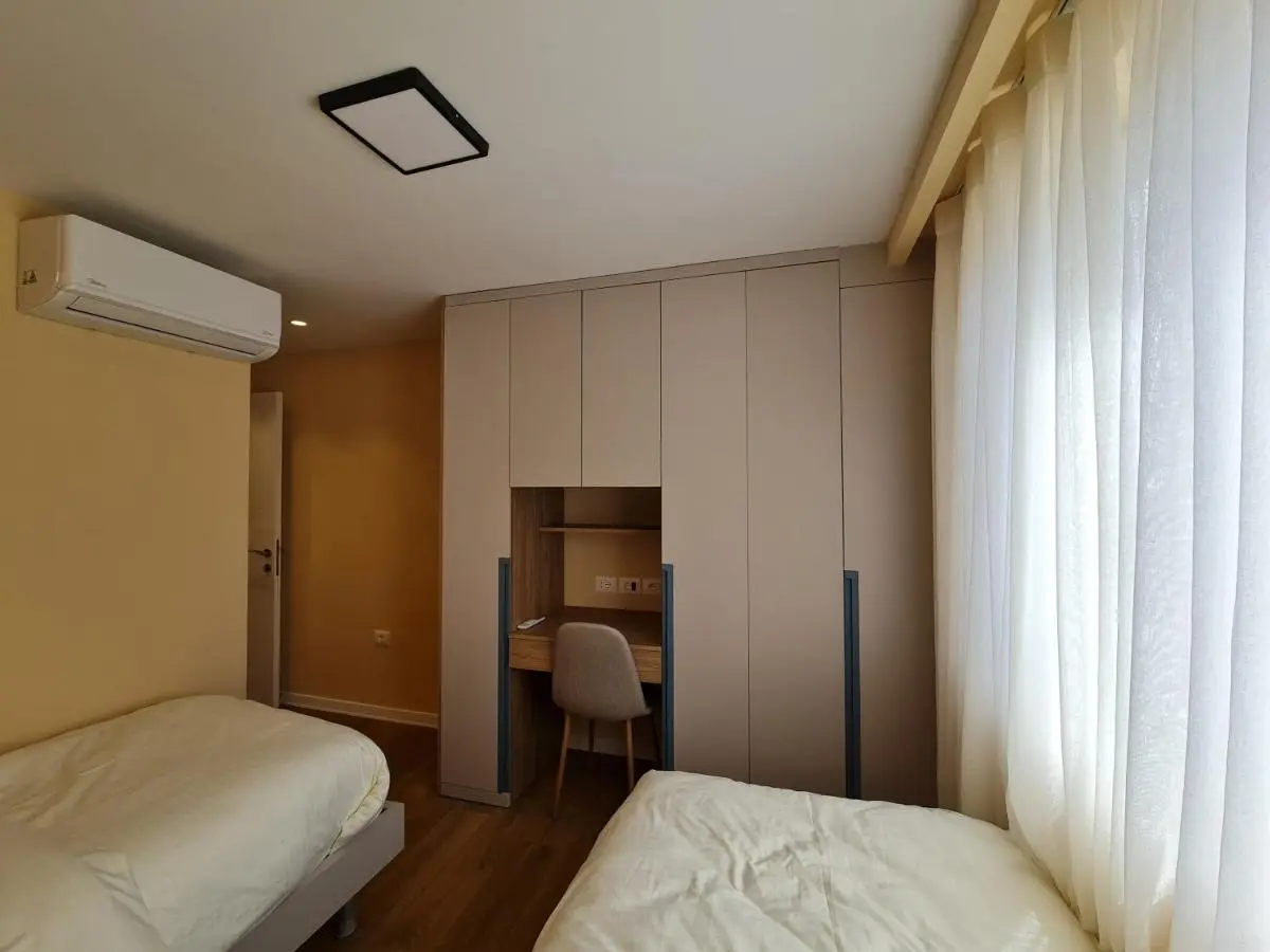 Adore - Modern Apartment