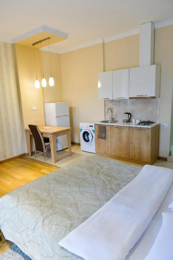 Happy Stay Hotel