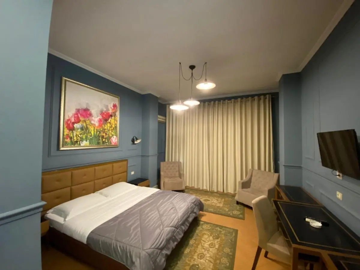 Edisem Hotel