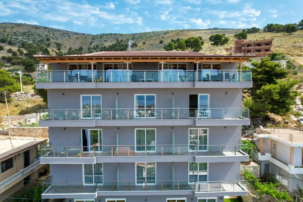 Angel Saranda Palace