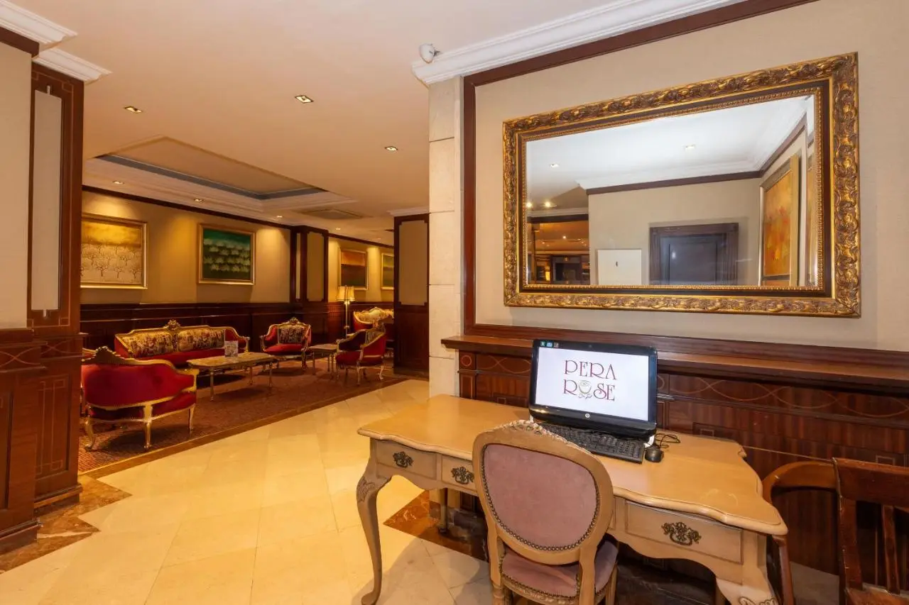 Pera Rose Hotel & SPA