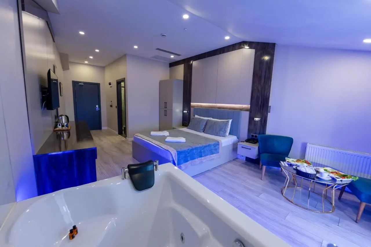 Meros Hotel