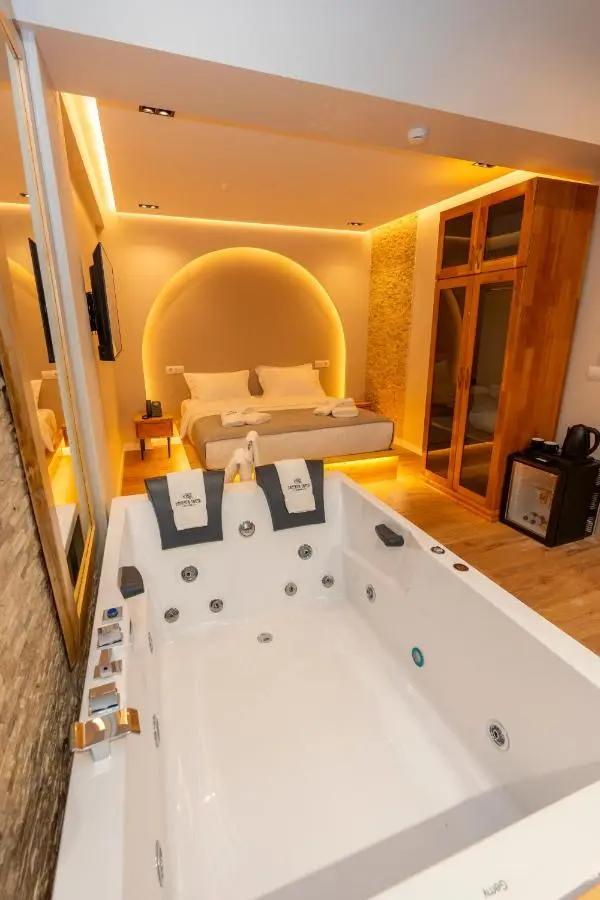 Hotel Jezerca Theth