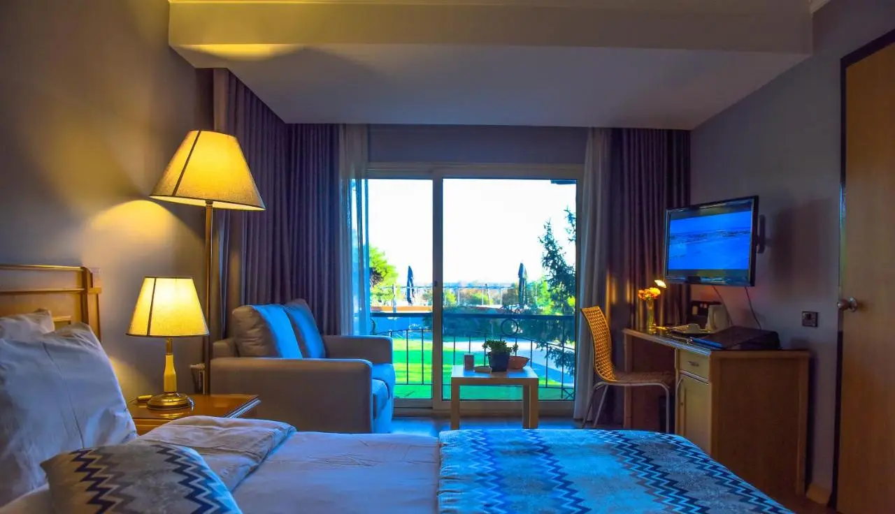 Denizatı Plus Hotel