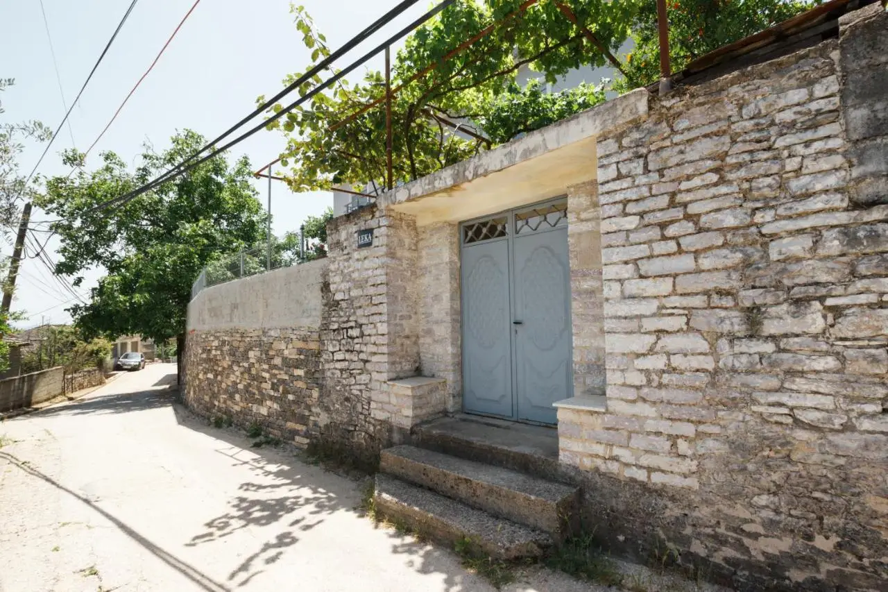 Leka GuestHouse