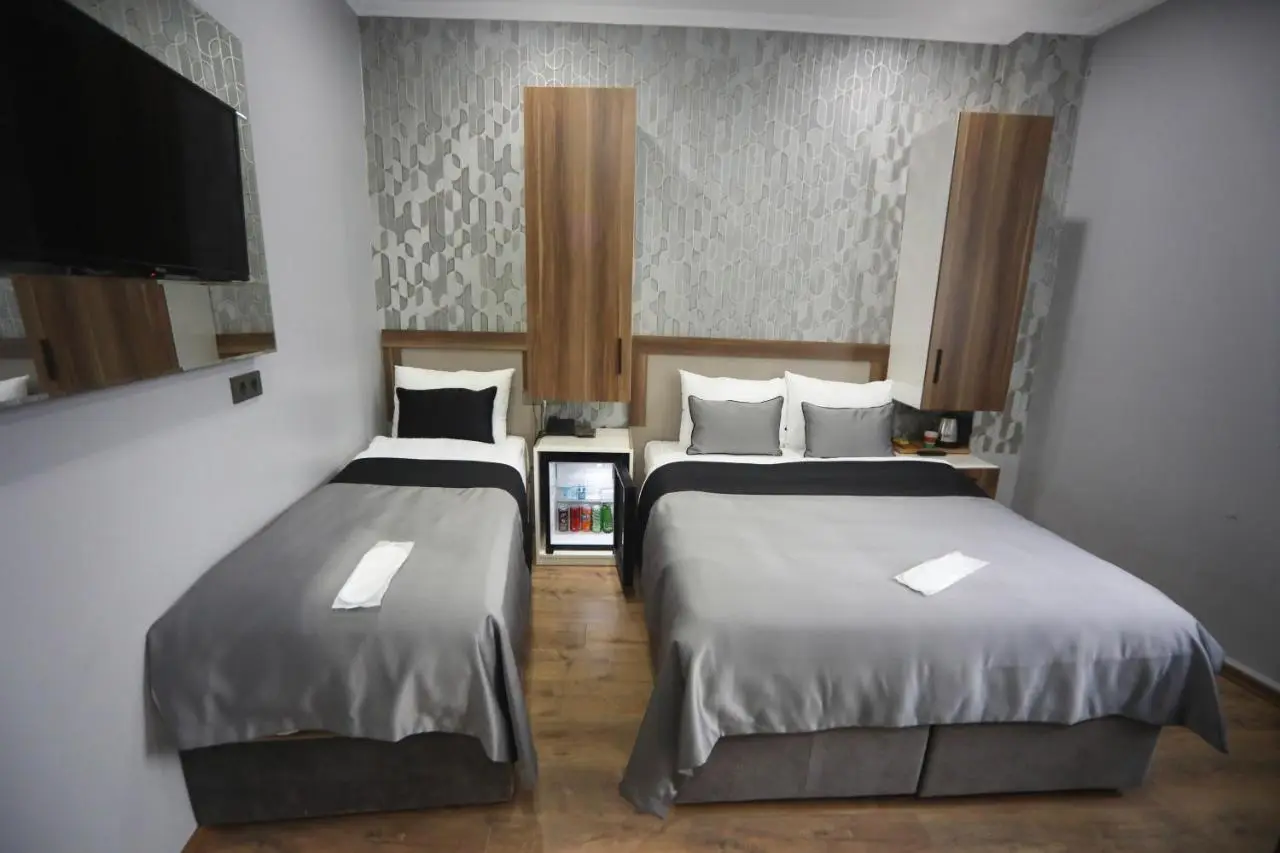 Yuvam Vari Hotel