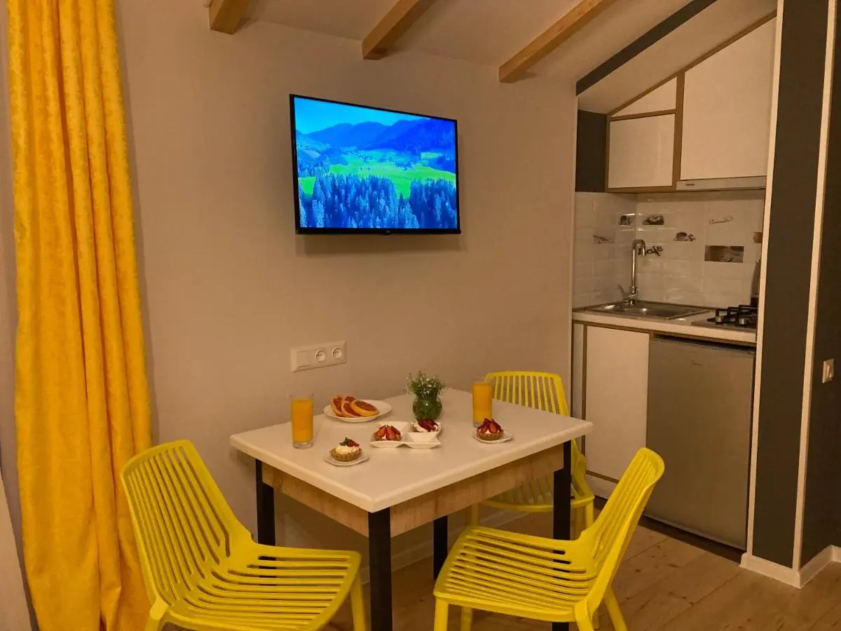 Borjomi Yellow Hotel
