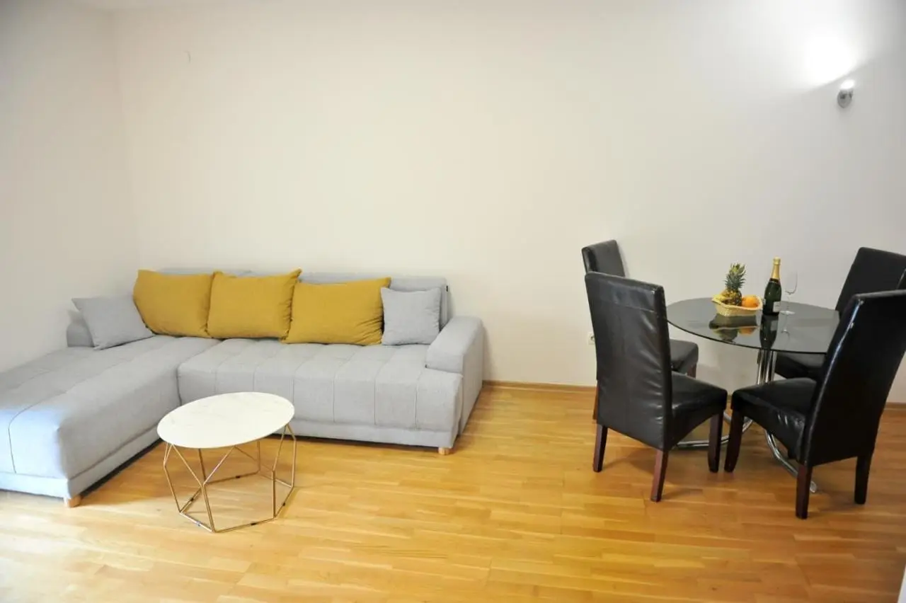 TORO Orca apartments