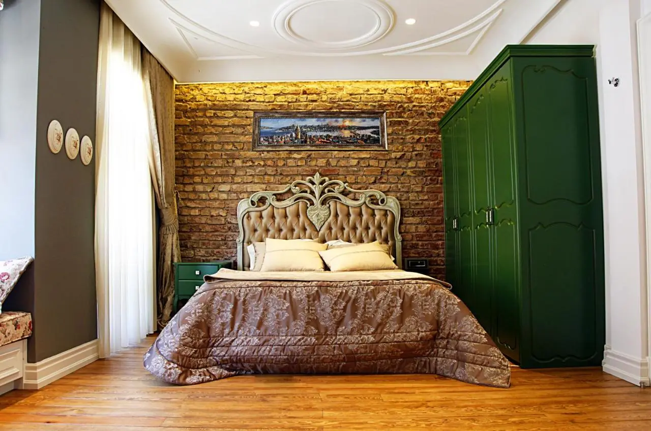 Frida Suites