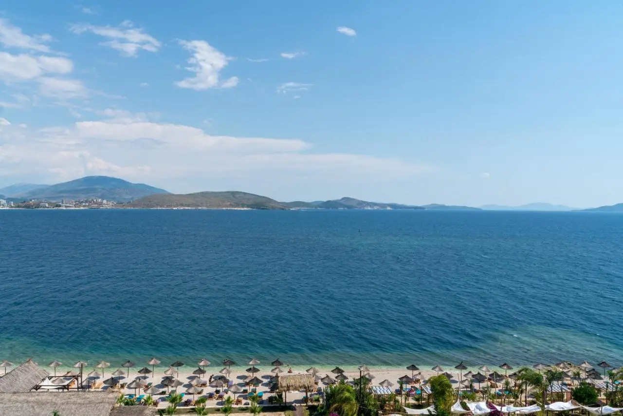 Limani Luxury Apartments Beachfront