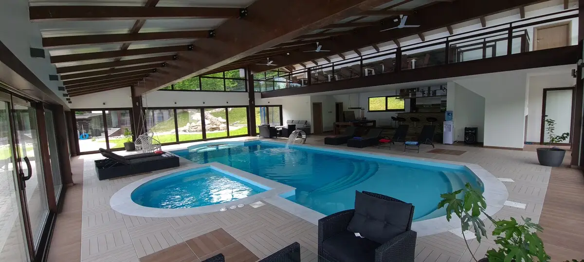 Ground floor, 3BDR, shared pool