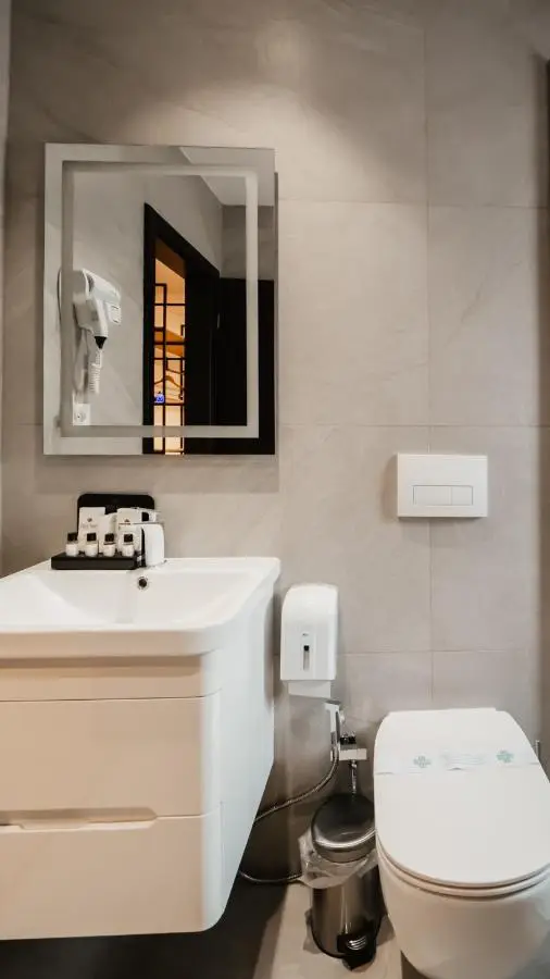 BAZ'HUR Boutique Hotel