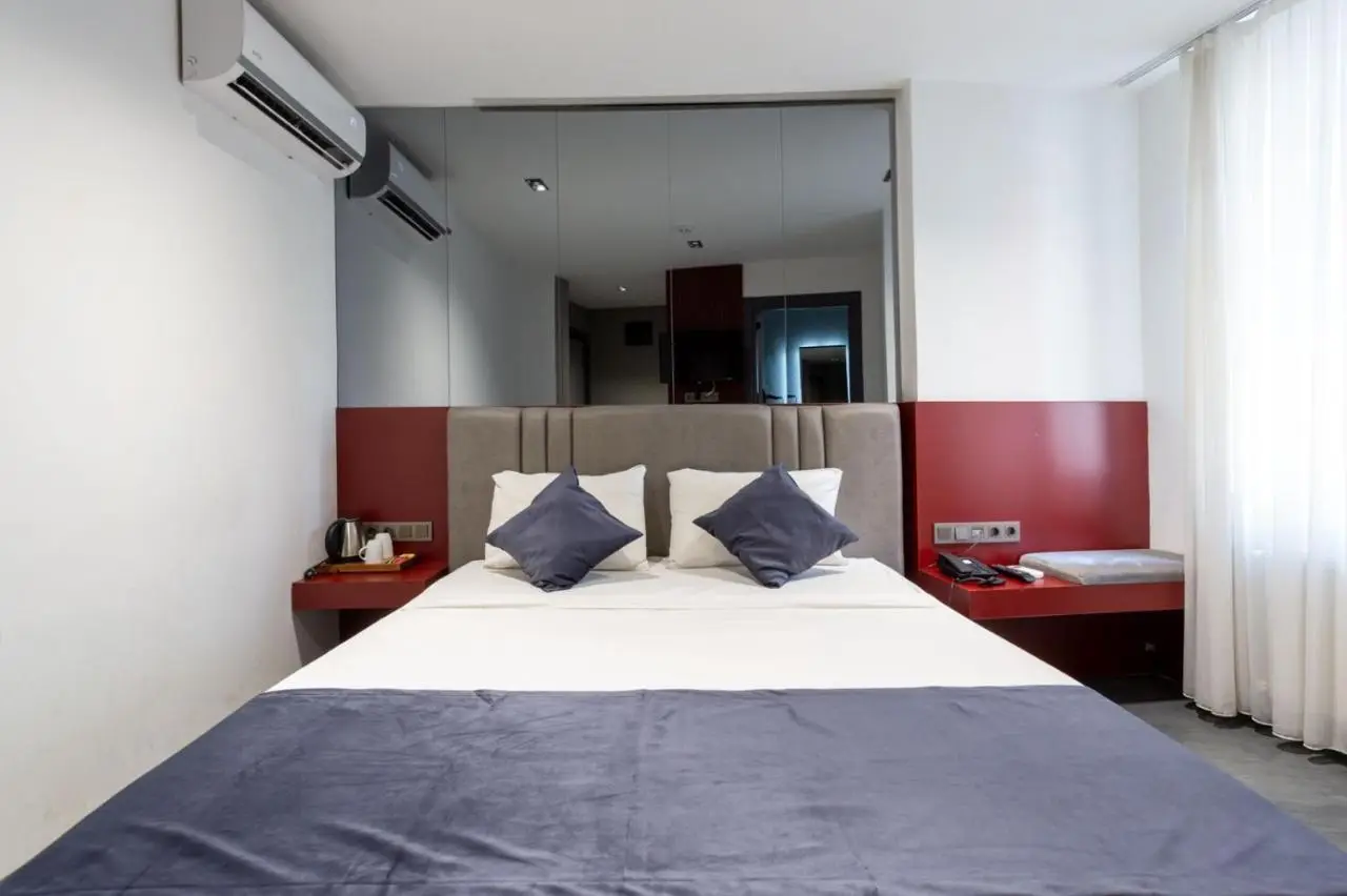 Abone Suites
