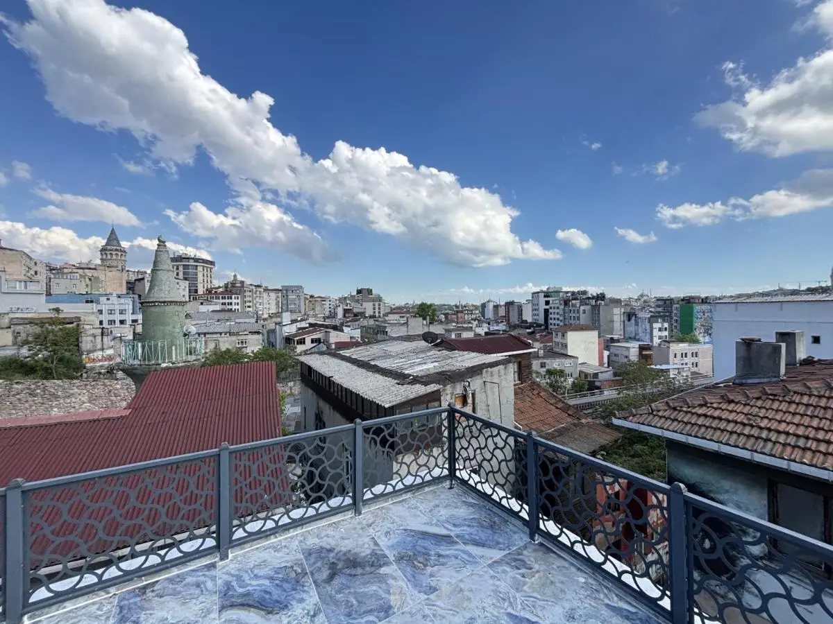 1BR w Turkish Hammam • Central Galata Stay