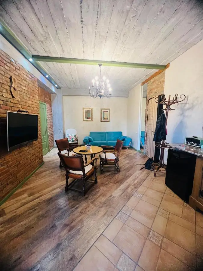 T2&T3 Apartments LEVANTO