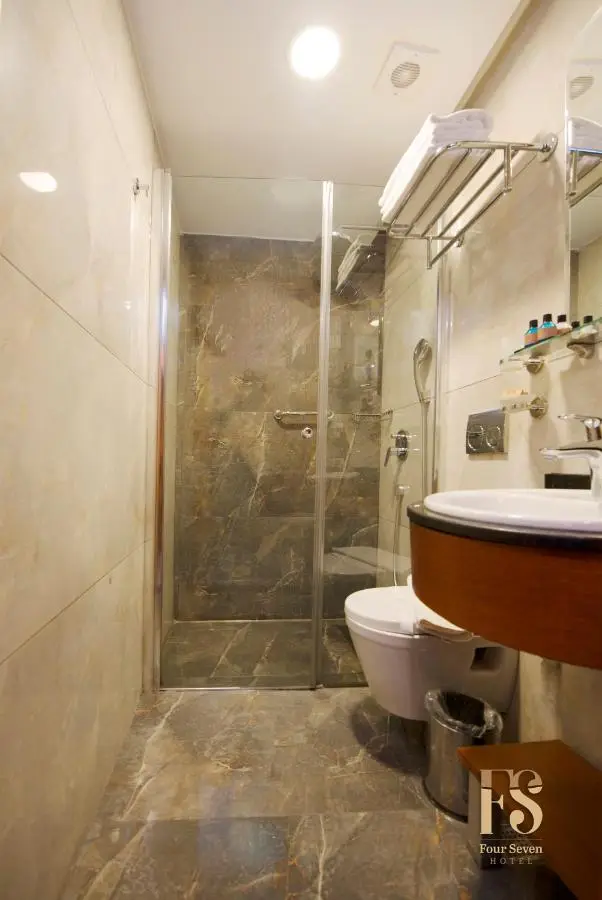 FOUR SEVEN HOTEL