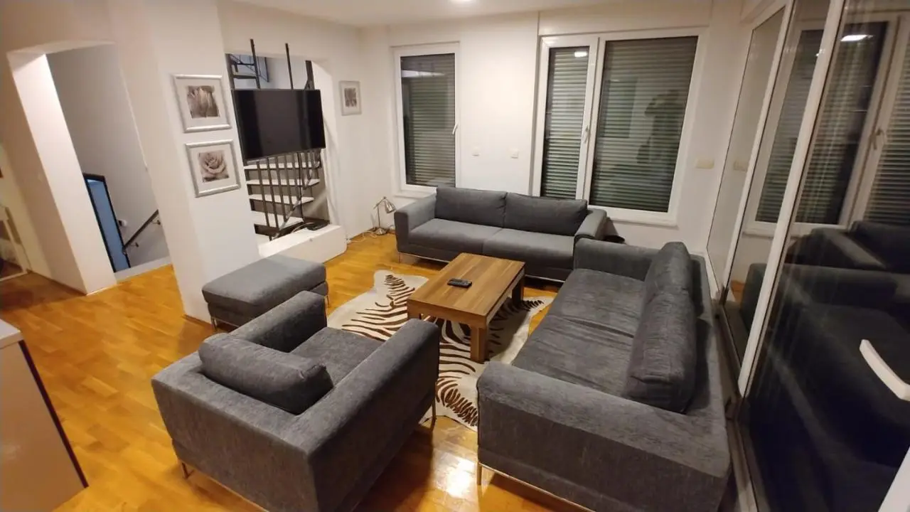 Apartments Leon