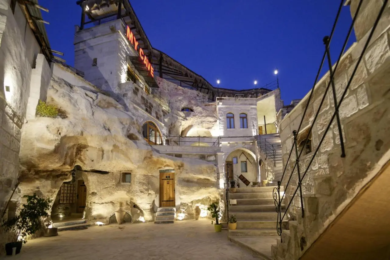 My Cave Suites