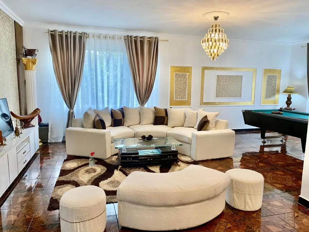 Artists Guest House