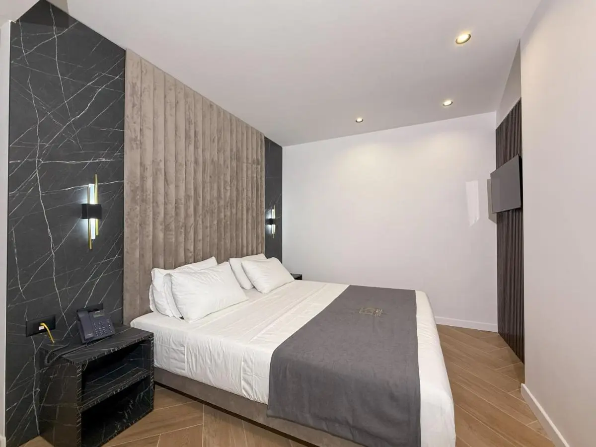 ES Hotel