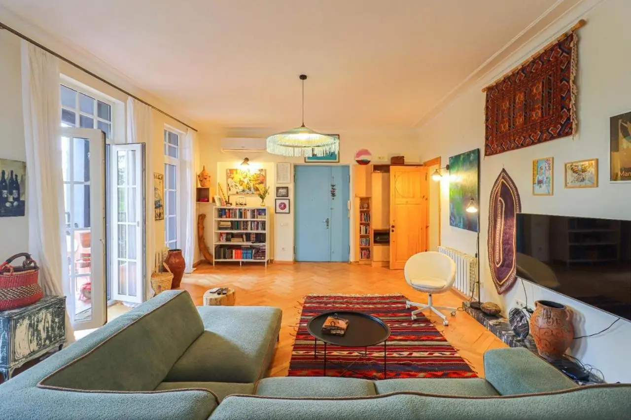 Artsy Apartment
