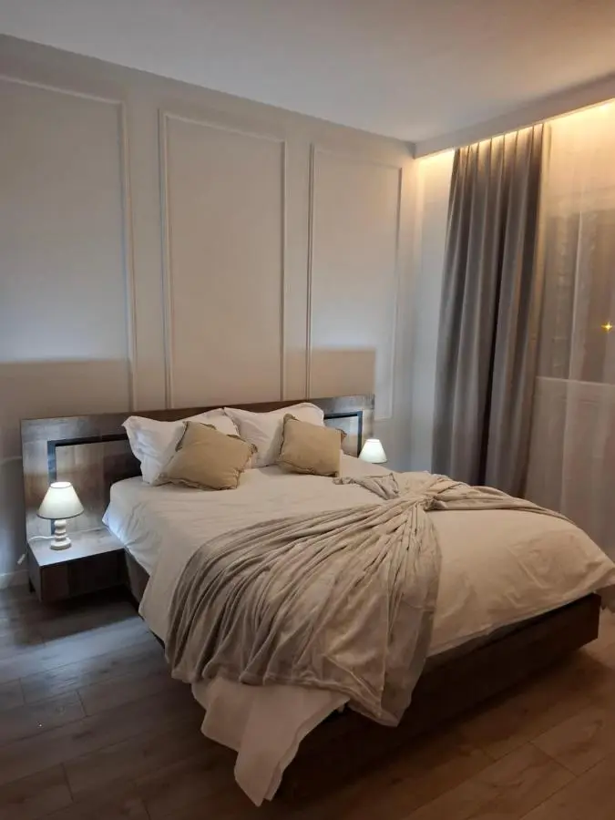 CastleView Suites
