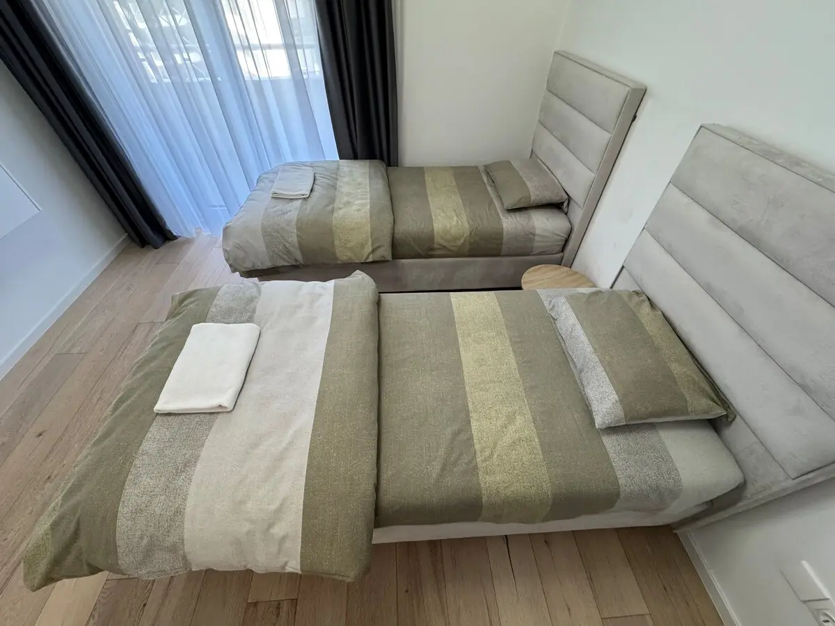 Lux Waves 2bdr apartment w/private parking