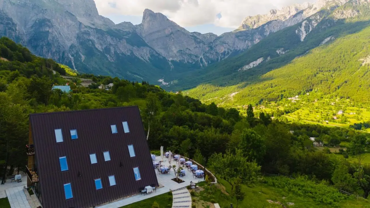 Vidis Chalet Boutique Hotel