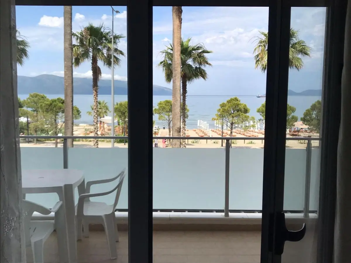 Sea Front Apartment Beach House