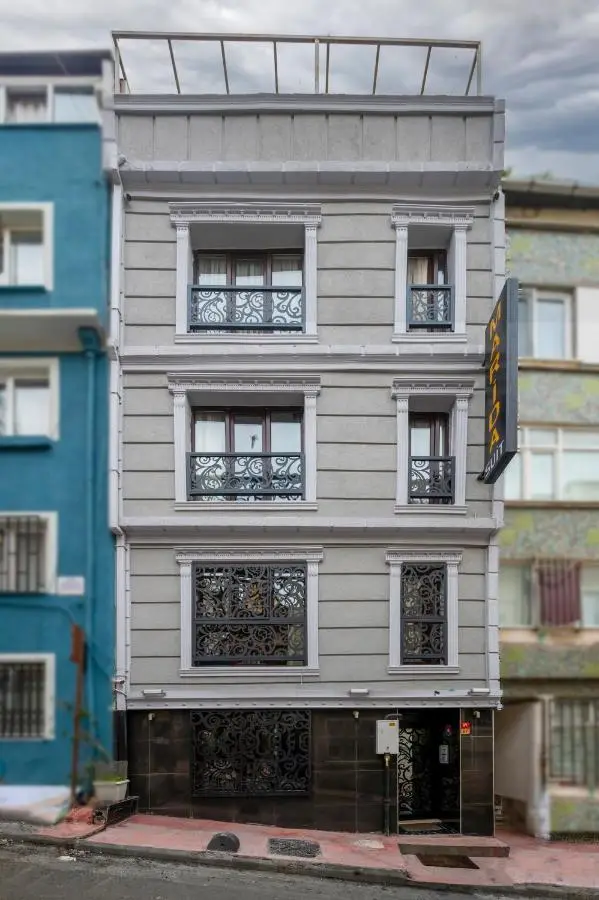 Marida Suit - Istanbul Taksim