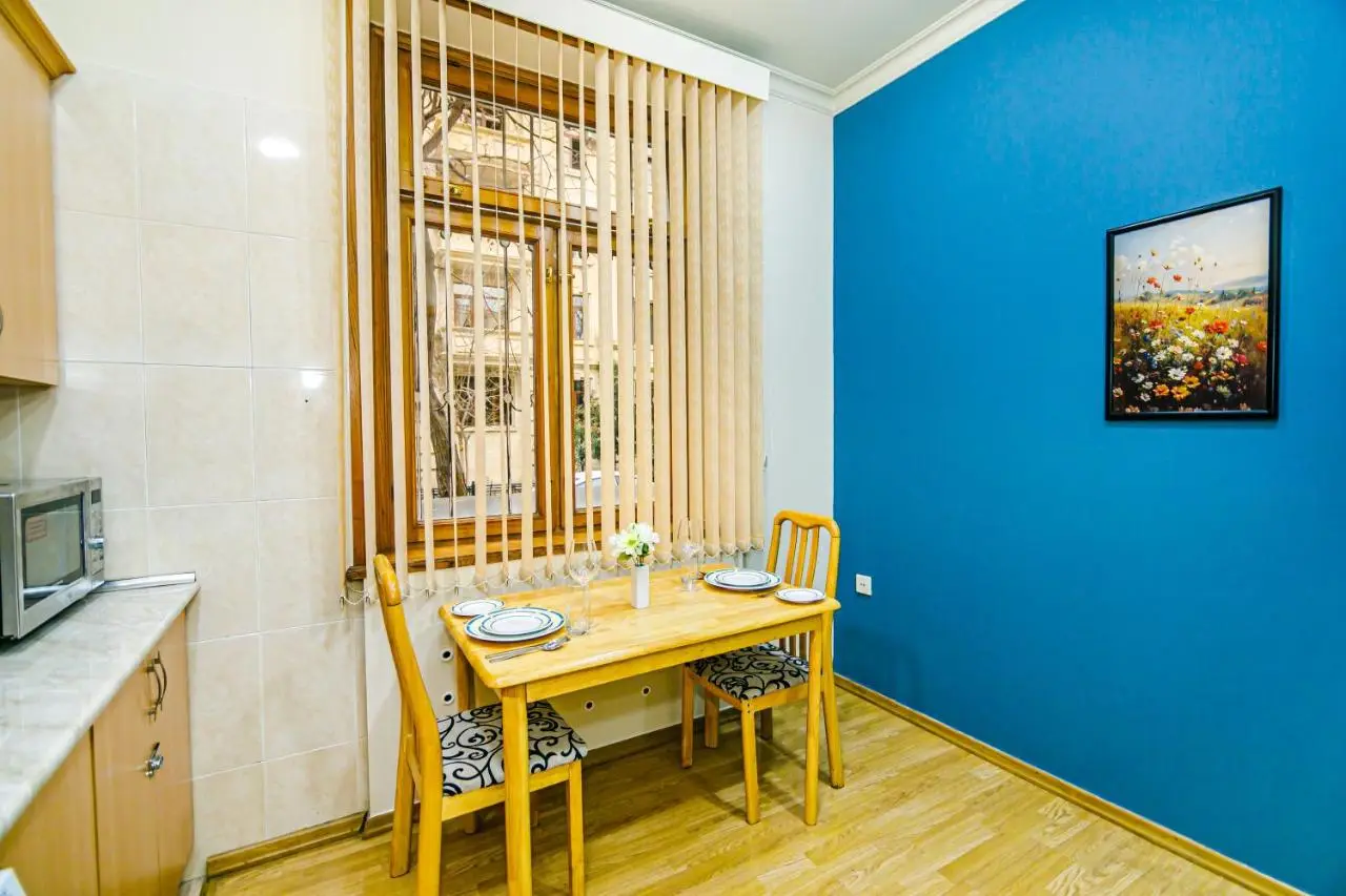 Tranquil Green Corner One Bedroom