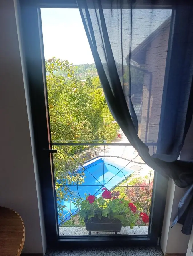 Sarajevo Hills-POOL&JACUZZI private garden Home-Near Old Town
