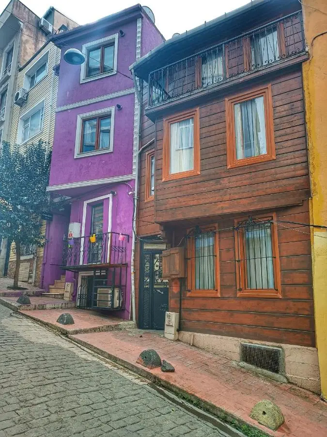 Taksim History Wooden Hostel